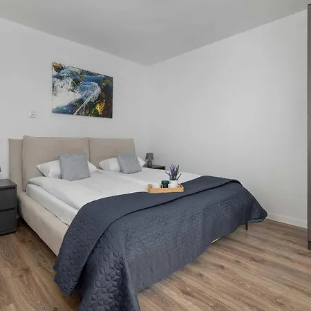 A Unique House With A Terrace And Garden In Cracow For 8 People By Renters Vakantiehuis Krakau