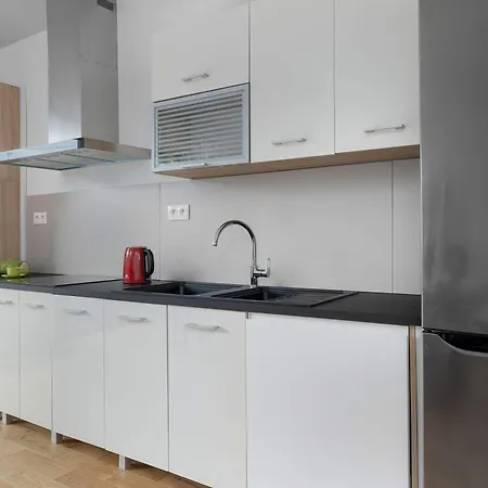 Vakantiehuis A Unique House With A Terrace And Garden In Cracow For 8 People By Renters *