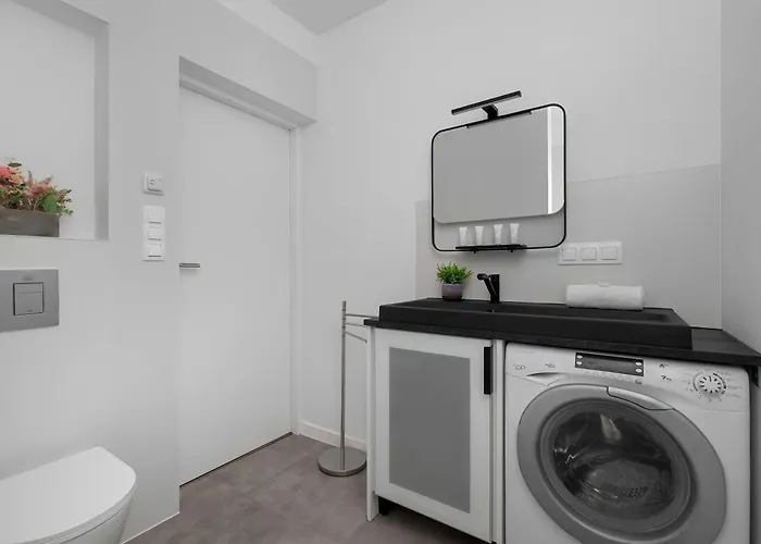 A Unique House With A Terrace And Garden In Cracow For 8 People By Renters