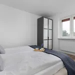 A Unique House With A Terrace And Garden In Cracow For 8 People By Renters Ferienhaus *