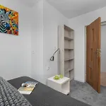 A Unique House With A Terrace And Garden In Cracow For 8 People By Renters * Krakau